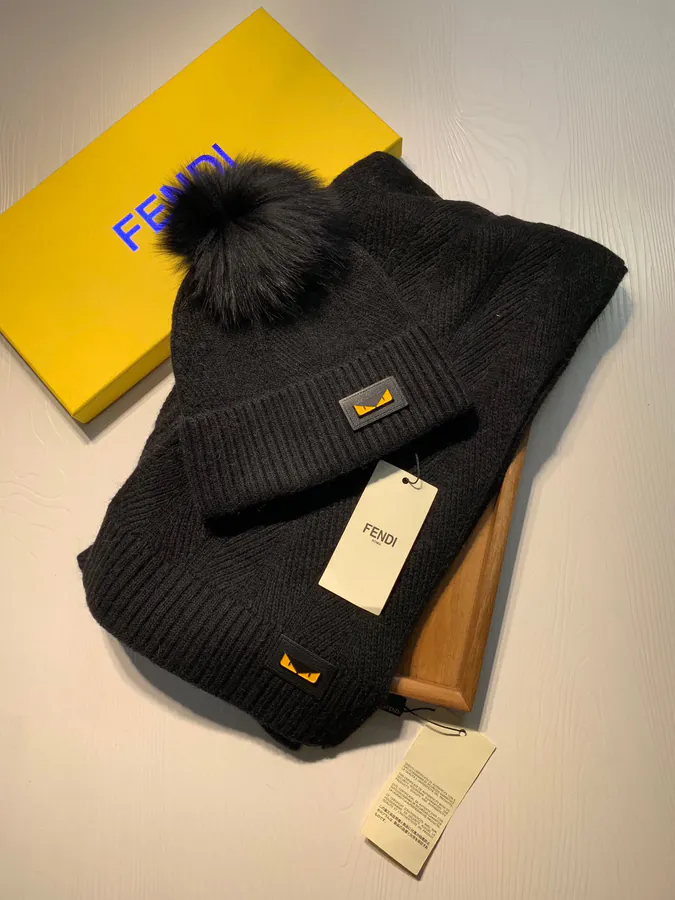 F Family Wool with Fox Fur Trim Winter Essential