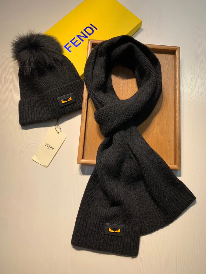 F Family Wool with Fox Fur Trim Winter Essential