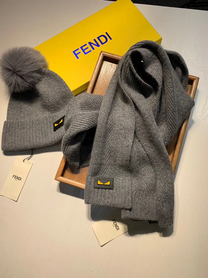 F Family Wool with Fox Fur Trim Cozy Winter Essential