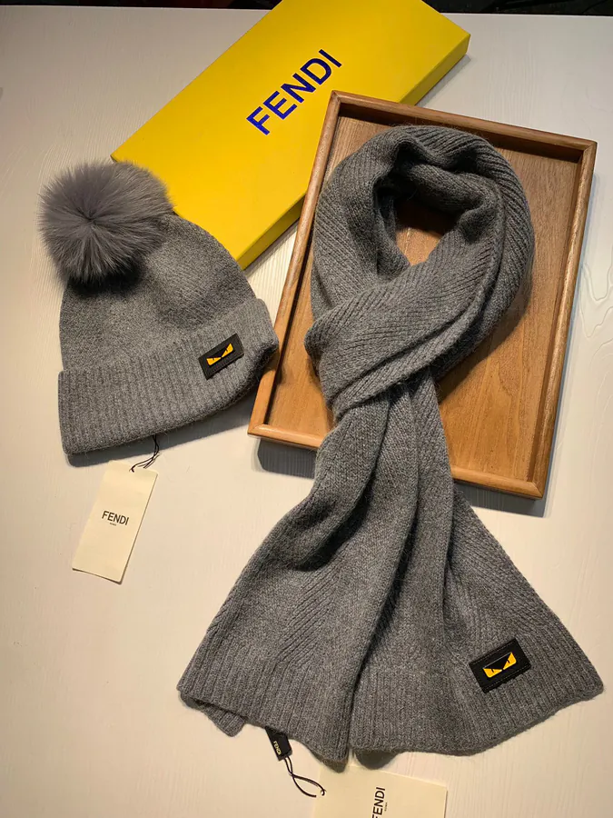 F Family Wool with Fox Fur Trim Cozy Winter Essential