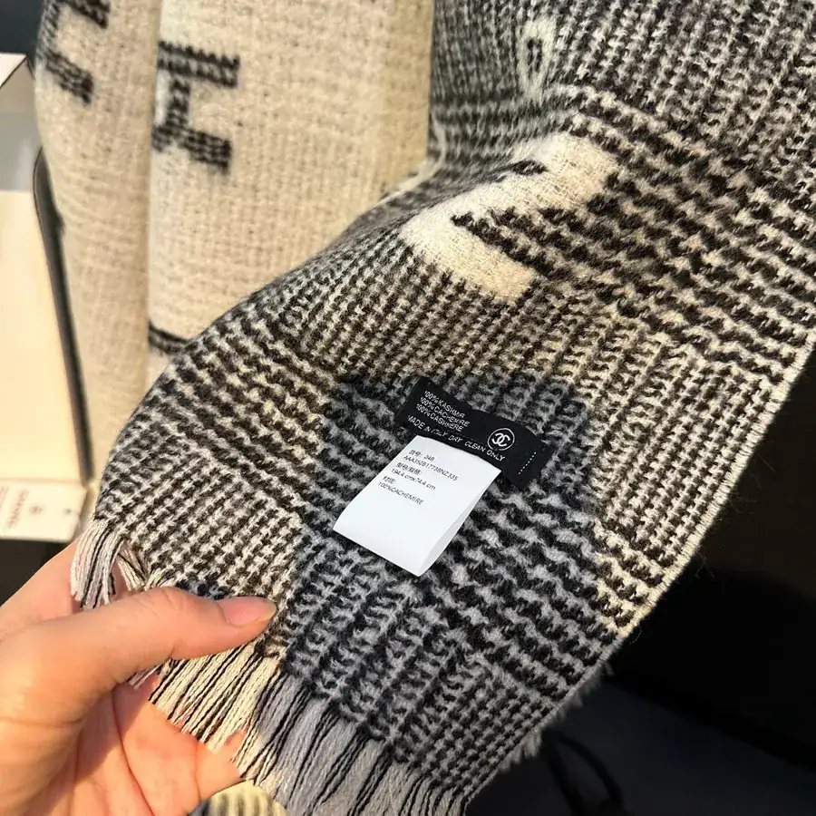 24Coco Series Scarf Elegant Two Tone Design