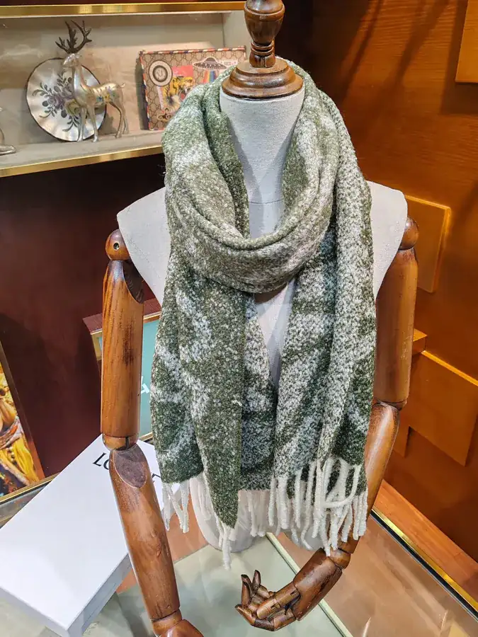 Ralph Lauren Classic Logo Style Scarf