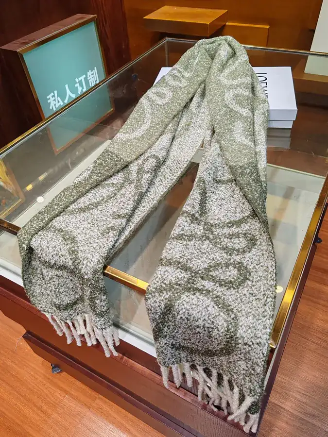 Ralph Lauren Classic Logo Style Scarf