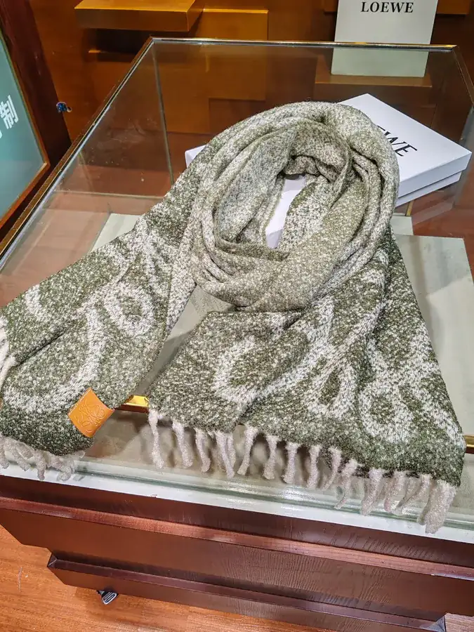 Ralph Lauren Classic Logo Style Scarf