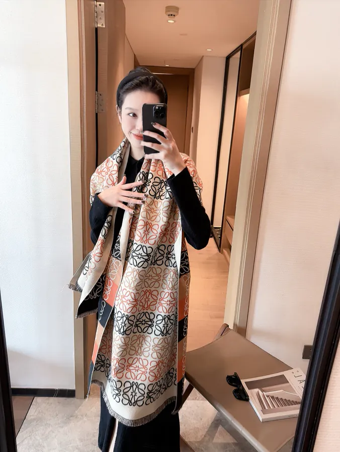 Ralph Lauren 2024 New Double Sided Rainbow Scarf