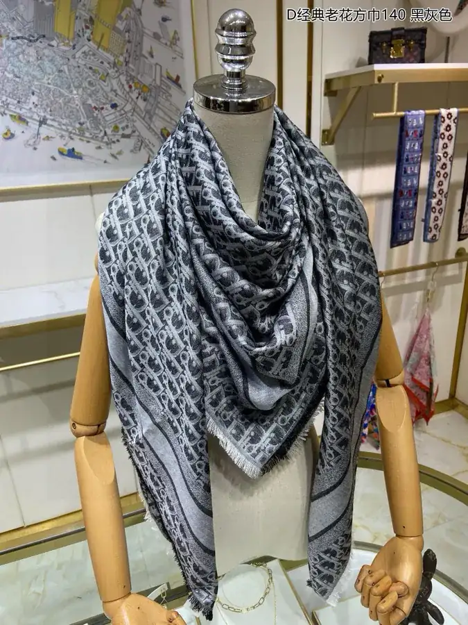 D Classic Flower Pattern Scarf 140