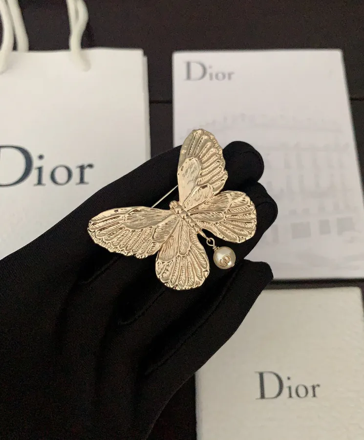 D*or Latest Model Shiny Gold Butterfly Brooch