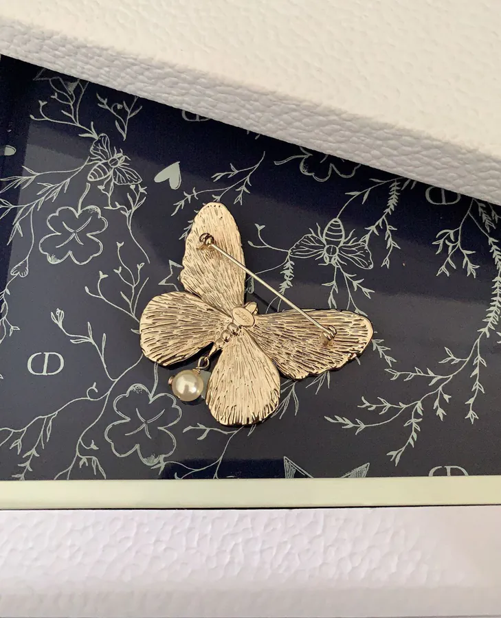 D*or Latest Model Shiny Gold Butterfly Brooch