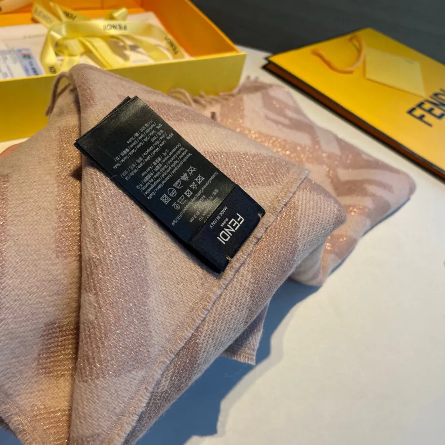 120 FD Golden Thread Luxury Scarf