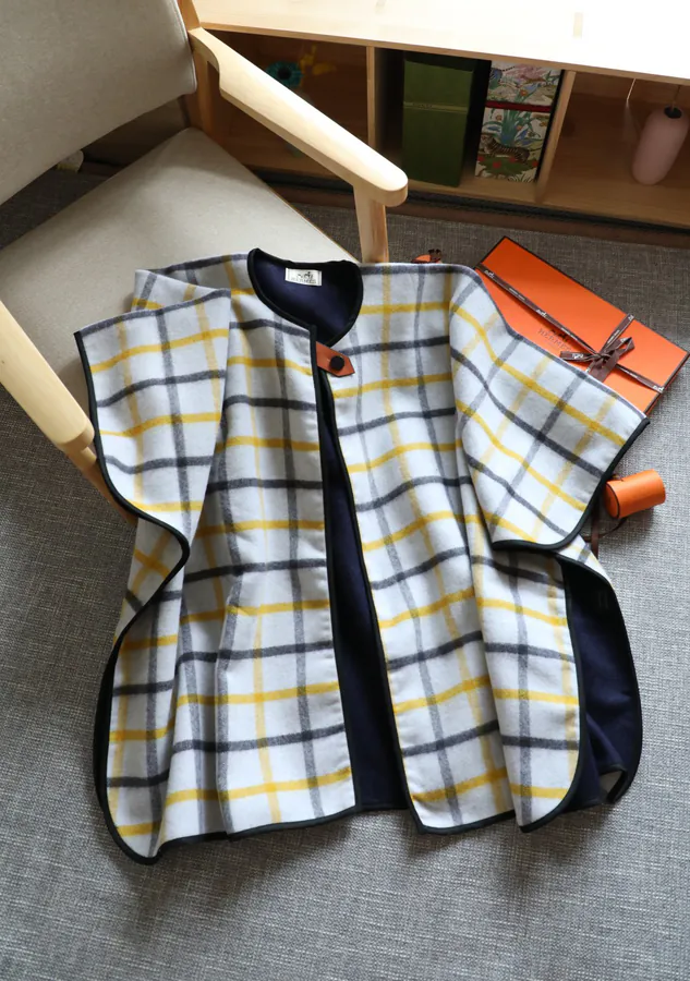 H Family Double Sided Wool Cape