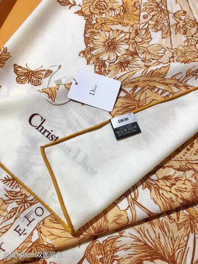 D Home Butterfly Print Velvet Scarf Classic Cold Style