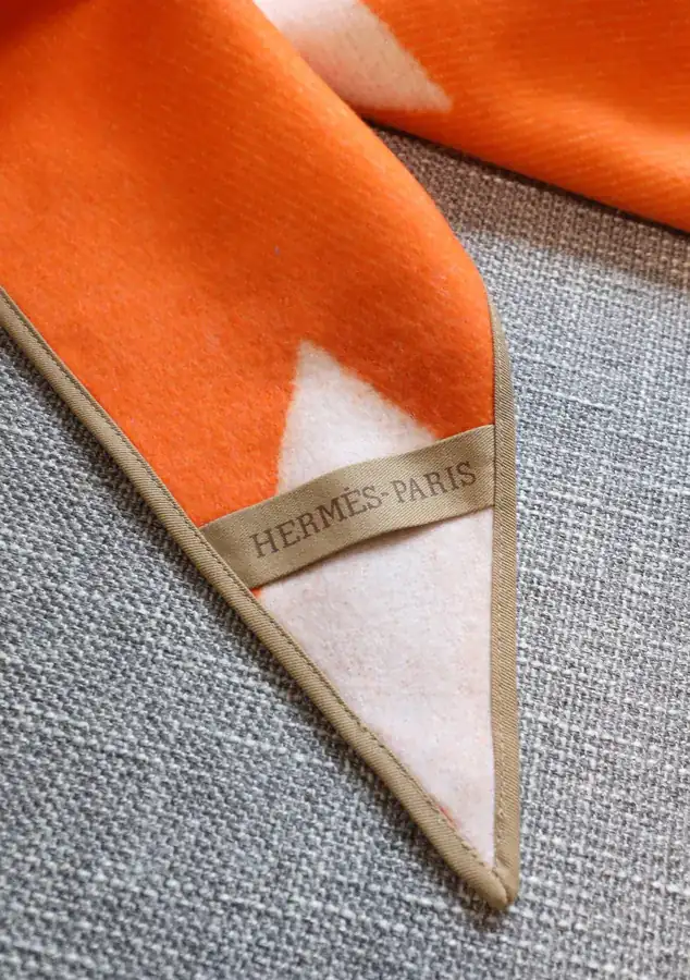 H House Unique Rhombus Cashmere Scarf