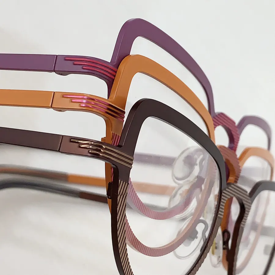 Jimmy Choo JC512