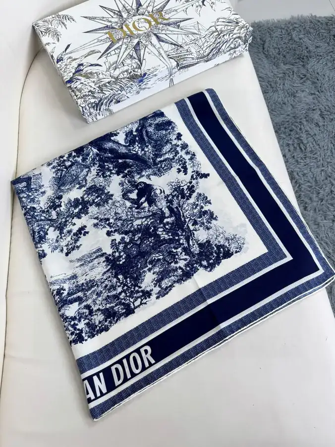 D House Animal World Silk Scarf