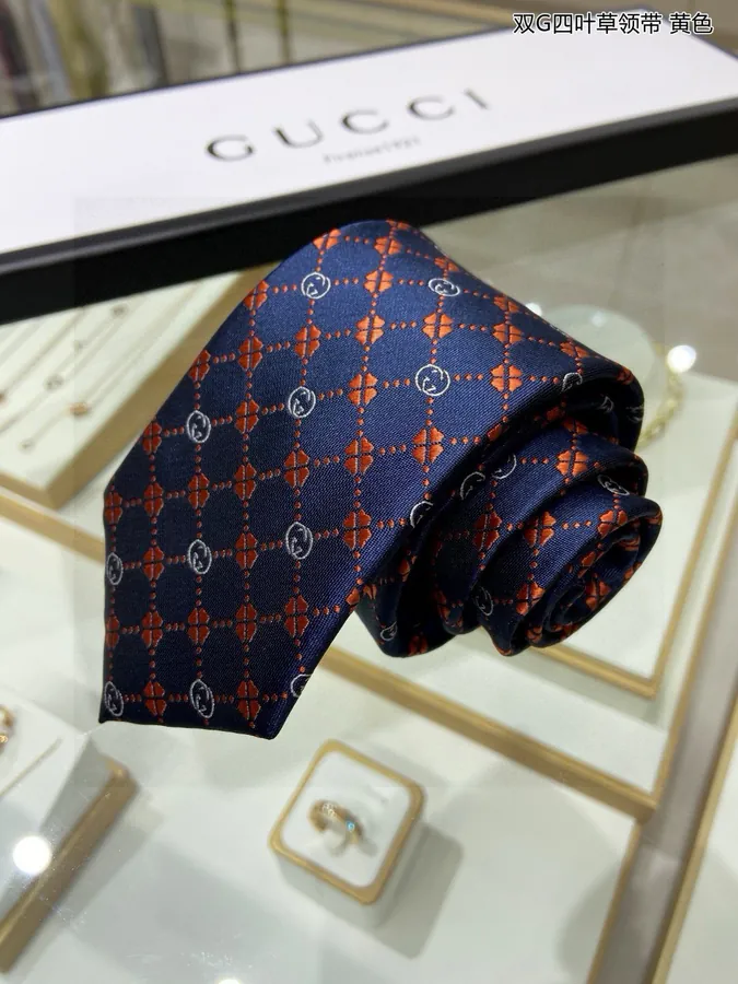 New P60 G Family Men's Tie Series Double G Clover Print Tie