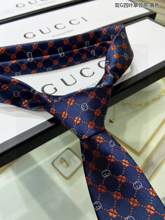 New P60 G Family Men's Tie Series Double G Clover Print Tie