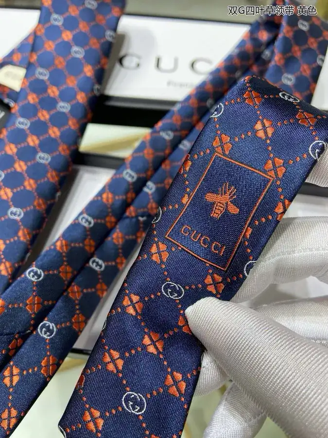 New P60 G Family Men's Tie Series Double G Clover Print Tie