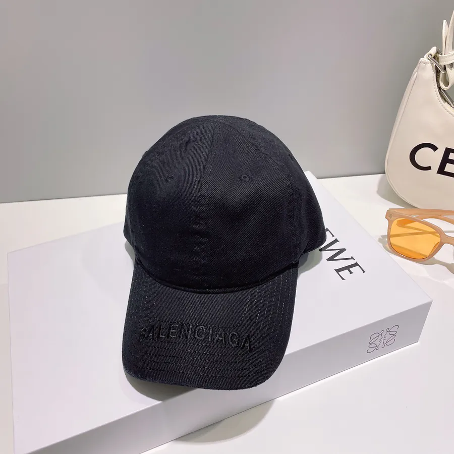 Parisian Brand New Embroidered Baseball Cap with Dust Bag