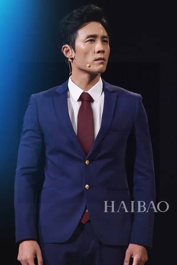 L Woven Pattern Tie Men's Tie Collection