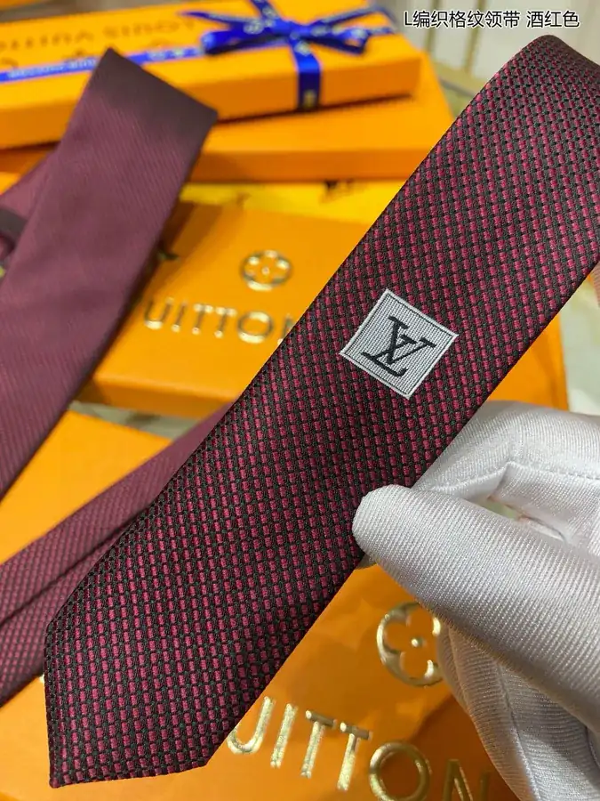 L Woven Pattern Tie Men's Tie Collection