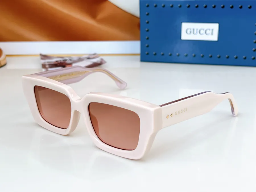 Gucc* P165 GG1529S