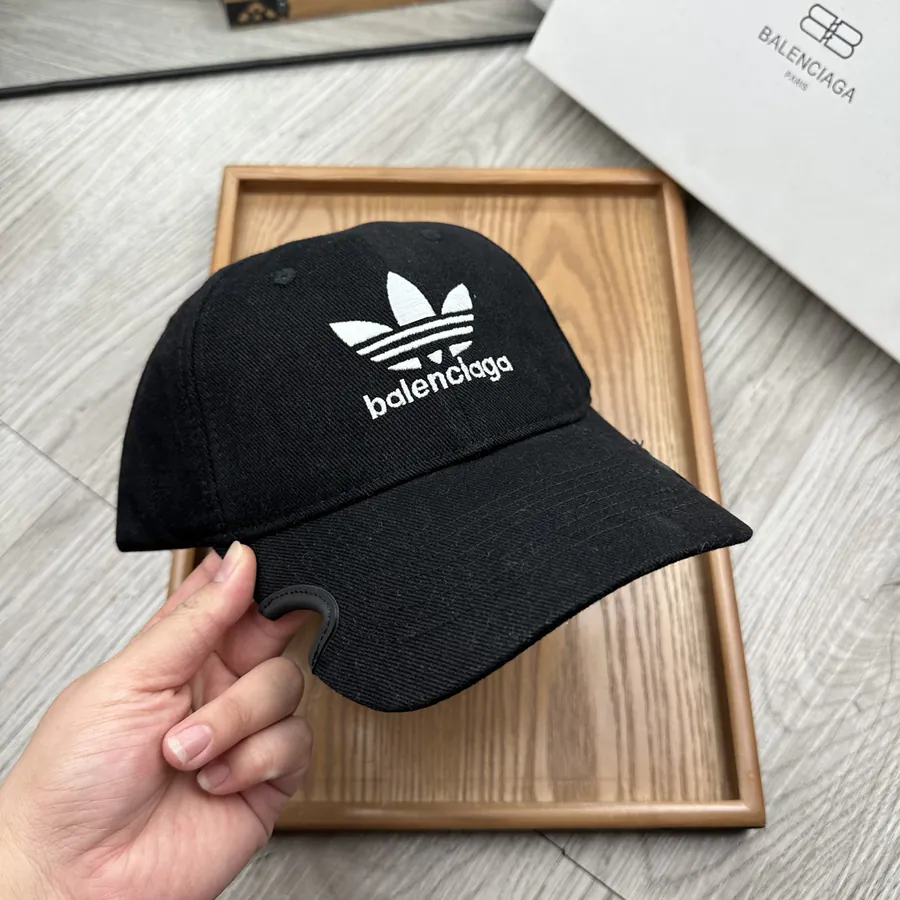 Parisian Signature Embroidered Canvas Bucket Hat