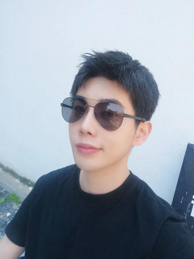 Gucc* 2024 New Mens Womens Sunglasses with Anti Fading Polarized Lenses