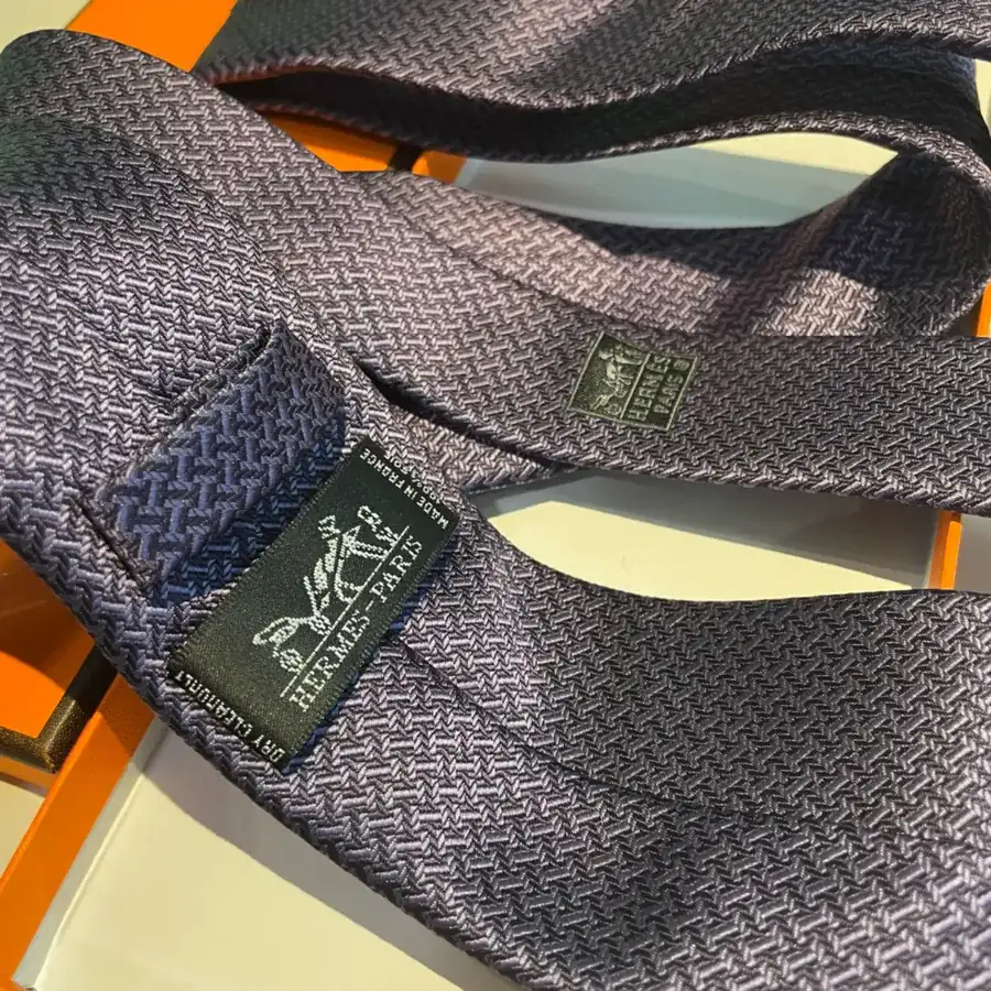 Geometric H Pattern Tie for Men