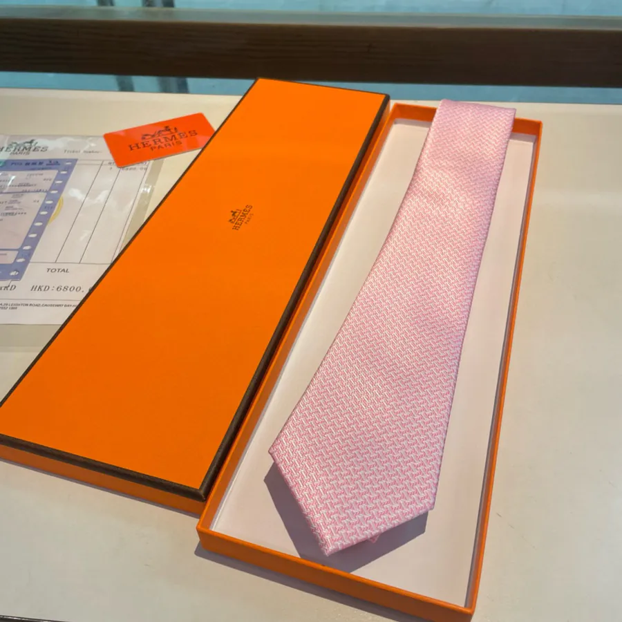Geometric H Pattern Tie Men's New Collection