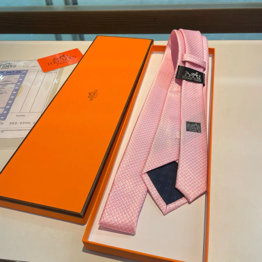 Geometric H Pattern Tie Men's New Collection