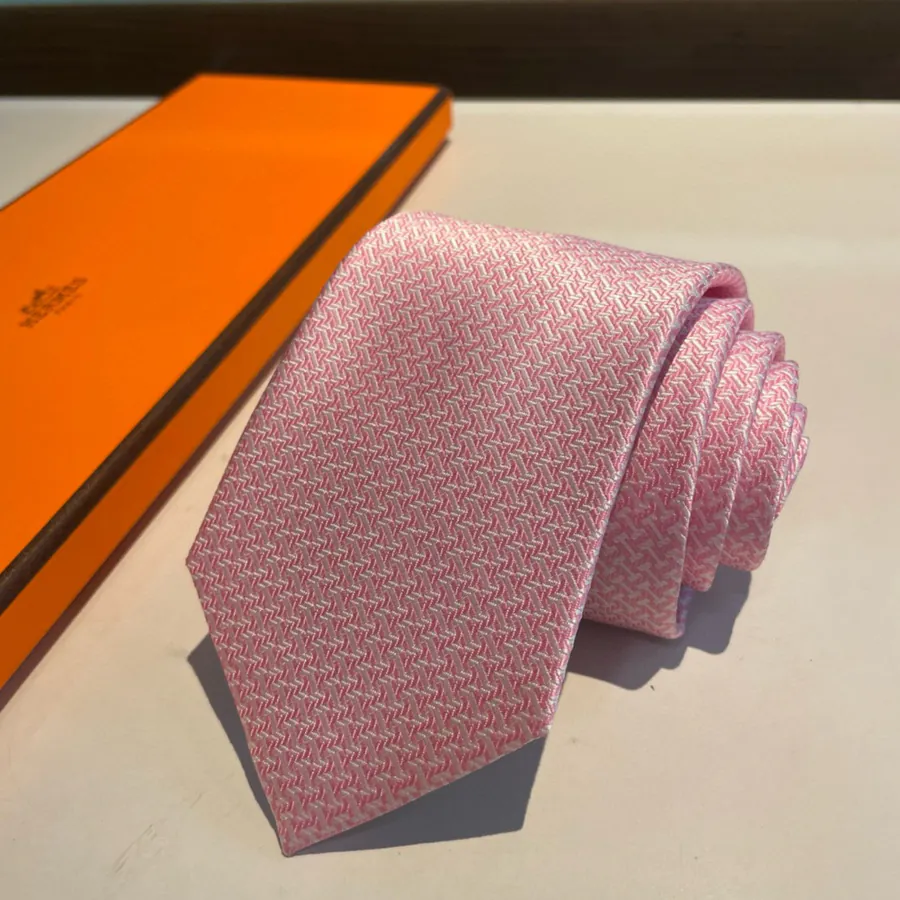 Geometric H Pattern Tie Men's New Collection