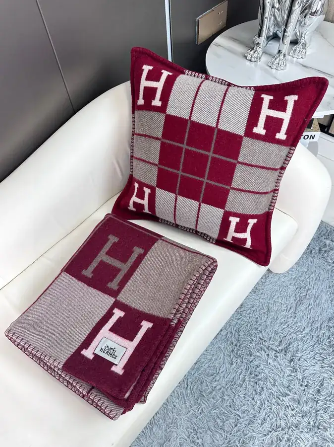 H Family Premium Cashmere Throw Blanket Classic Design