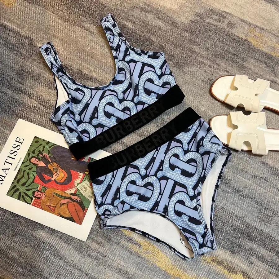 Tory Burch Print High Elasticity Yoga Workout Set Shapewear with Bra Pads + Slimming High Waist Leggings