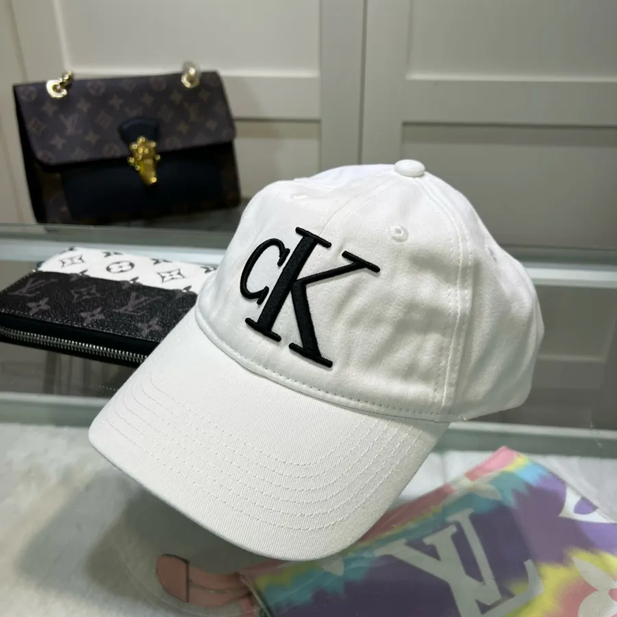 Cain Klein Classic P43 Handbag with Embroidered Logo