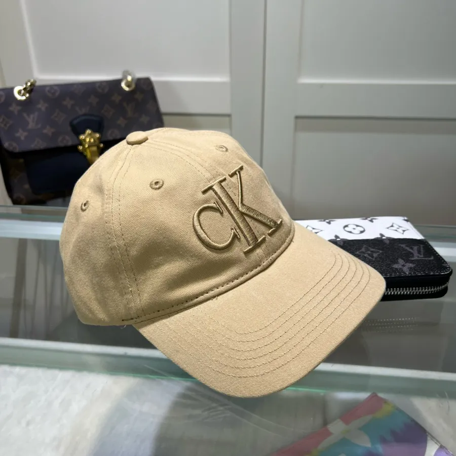 Cain Klein Classic P43 Handbag with Embroidered Logo