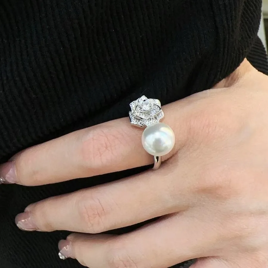 P95 A3735 Elegant Tea Rose Flower Open Ring with Diamonds and Pearls