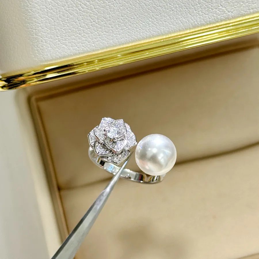 P95 A3735 Elegant Tea Rose Flower Open Ring with Diamonds and Pearls