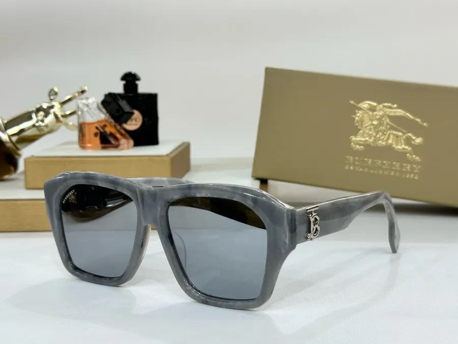 Burberr* BE 6005