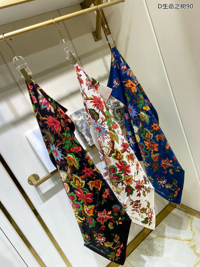 New D Life Tree 90 Silk Scarf Elegant and Refine
