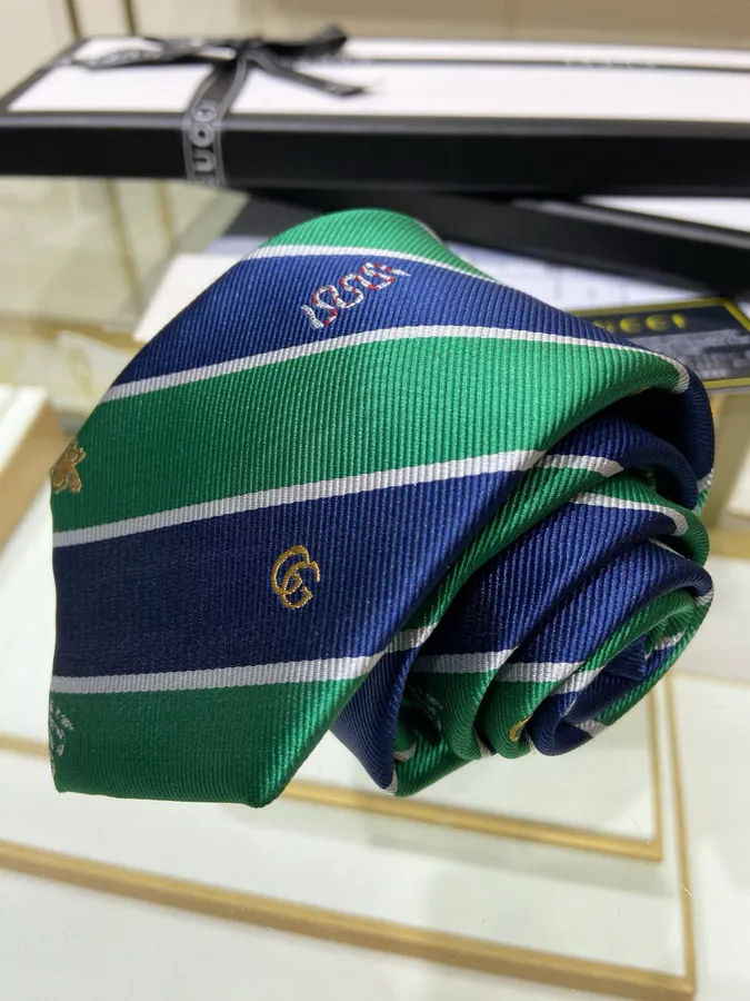 P60 G Family New Men's Tie