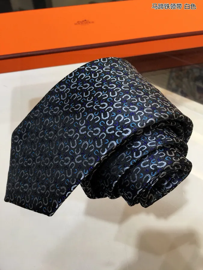 P60 Men's New Tie Series Horse Shoe Tie