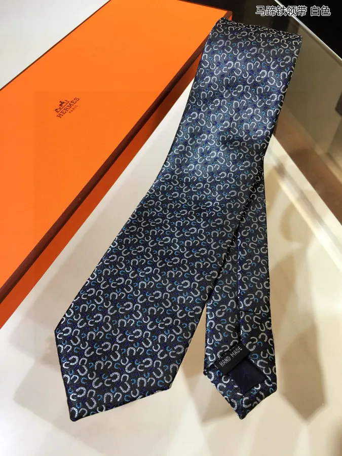 P60 Men's New Tie Series Horse Shoe Tie