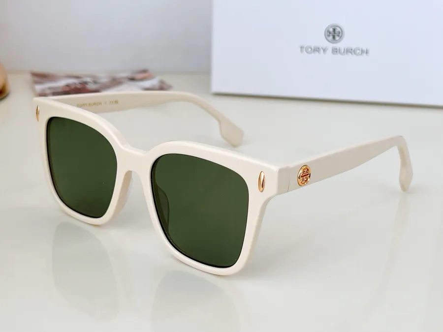 Tory Burch P135 Bucket Bag
