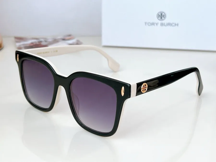 Tory Burch P135 Bucket Bag