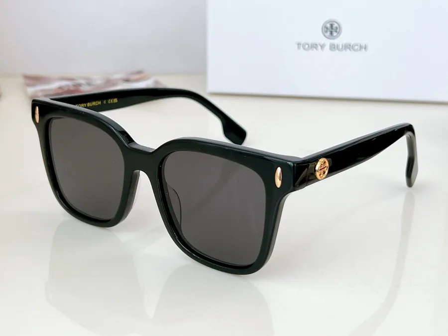 Tory Burch P135 Bucket Bag