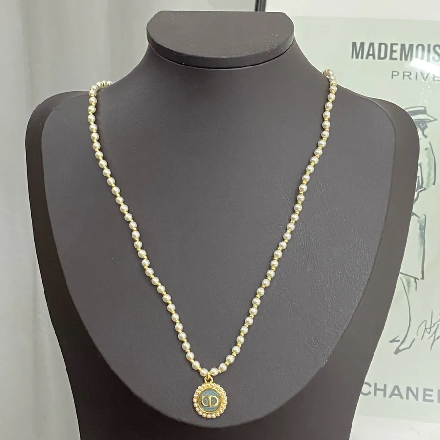 D*or Latest Fine Pearl Necklace