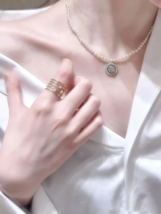 D*or Latest Fine Pearl Necklace