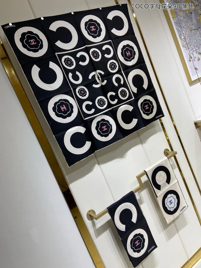 New P120 Coco Letter Flower 90 Silk Scarf