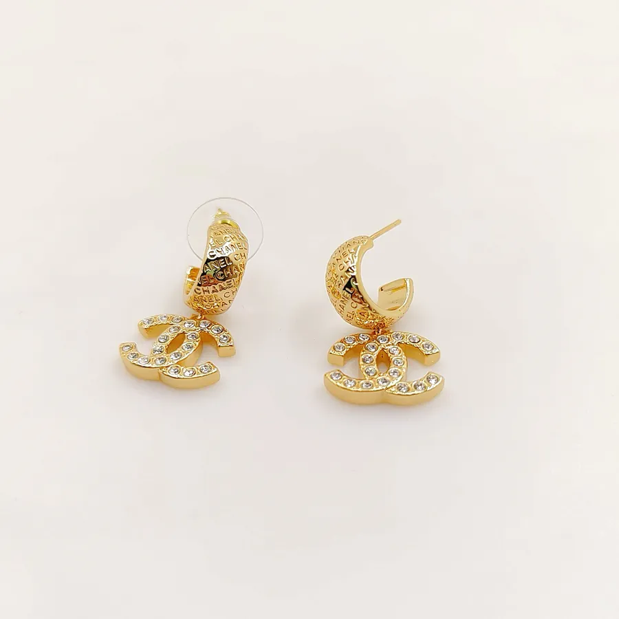 CHANE 24P New Embossed Half Moon Letter Stud Earrings