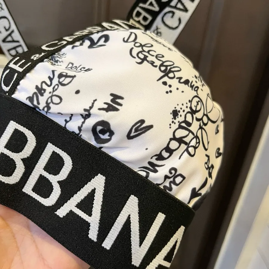 D&G Du Jia Banfen Swimsuit Set Trendy and Youthful